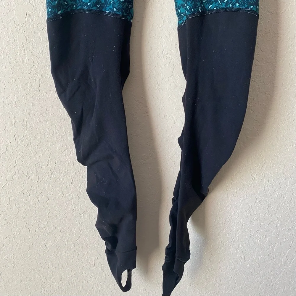 lululemon | Women's Wunder Under Stirrup Leggings Size 6 Black Teal